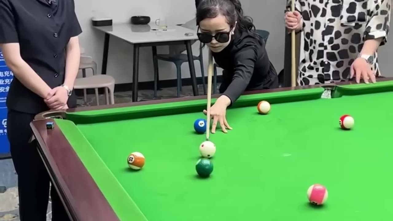 Funny Billiards playing Video