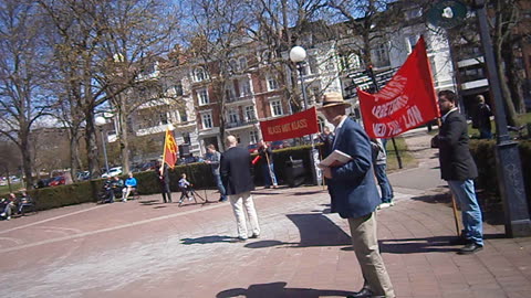 Kommunistisk ungdom. Stadsparken, Helsingborg. 1 Maj 2013