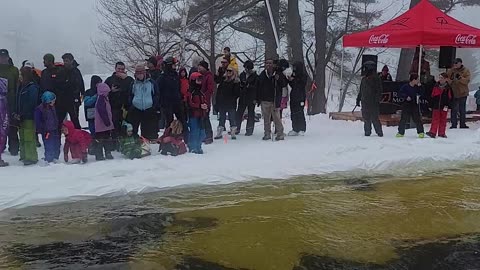 Ragged Mountain water skiing