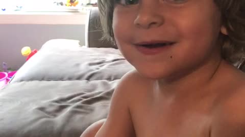 Cute kid tells knock knock joke