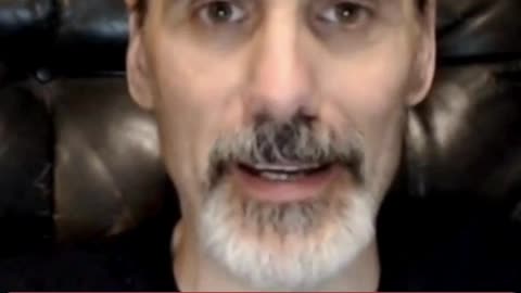 I like how this news anchor. 🤣🤣🤣