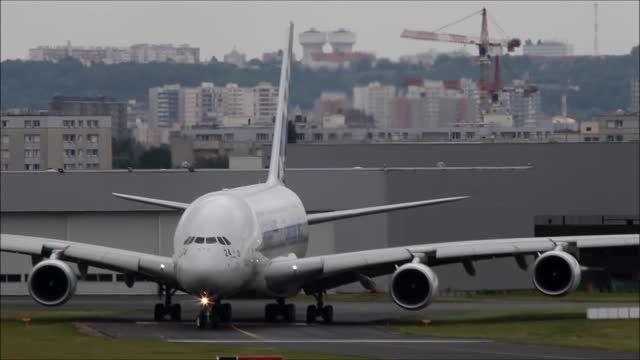 Unbelievable Airbus A380 vertical Take-off + Amazing Air Show ( HD ) Paris Air show 2013