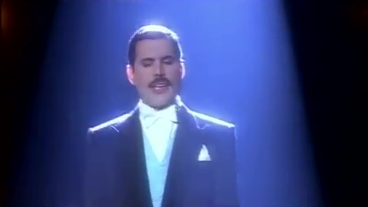 Queen - Who Wants To Live Forever (Official Video 1986) Freddie Mercury #Queen #FreddieMercury