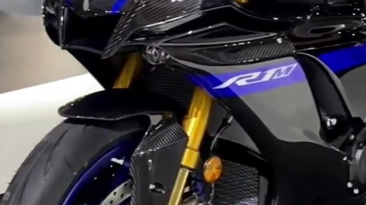 Yamaha R1M