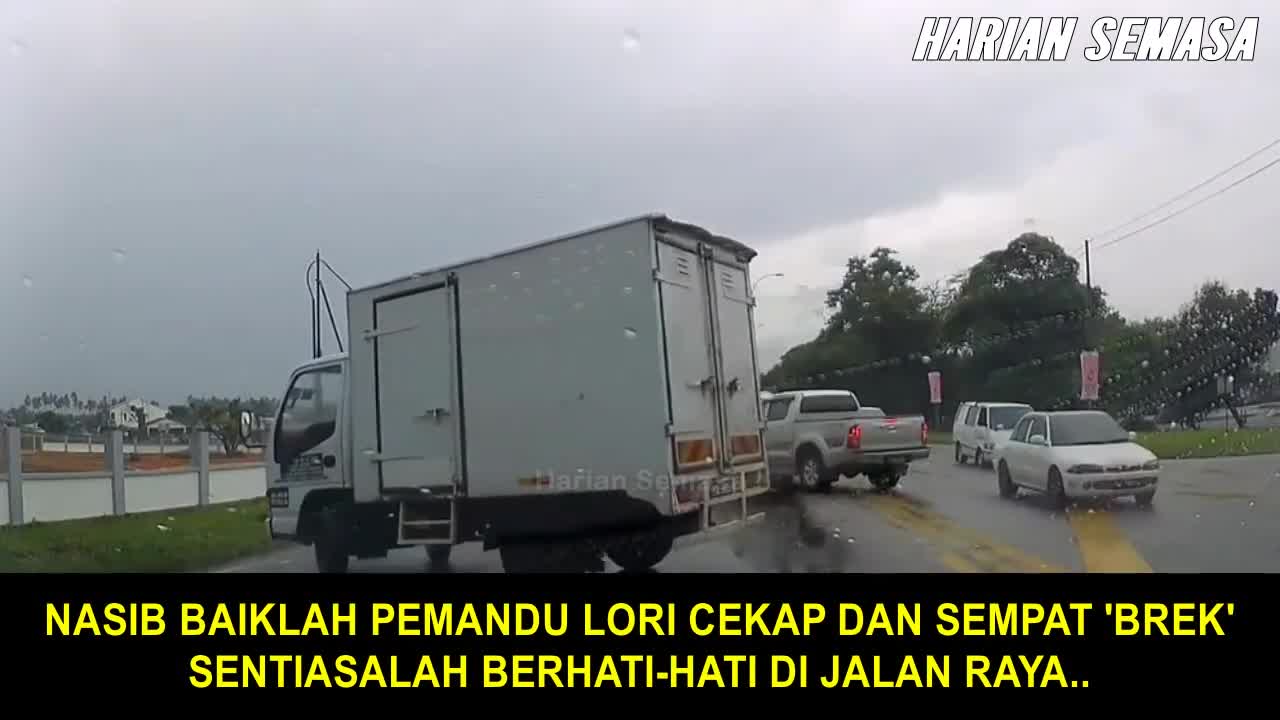 .VIDEO Nasib baiklah pemandu lori tu cekap , tengok apa jadi