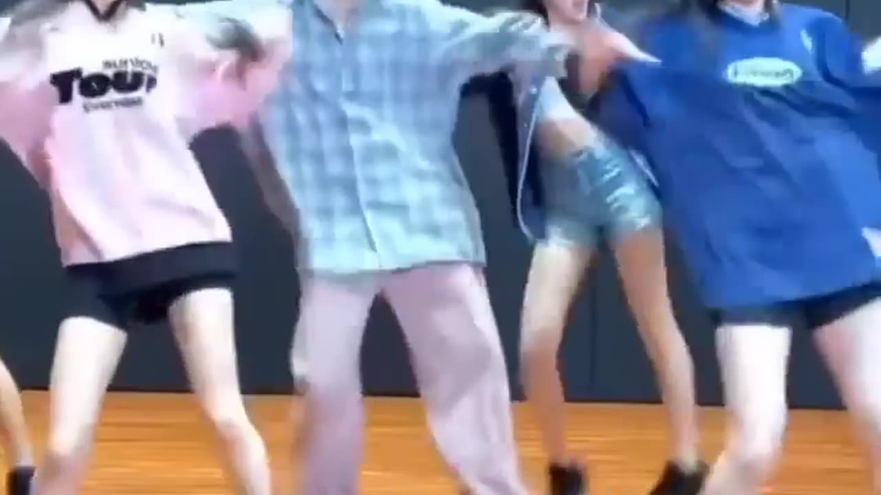 BTS dancer