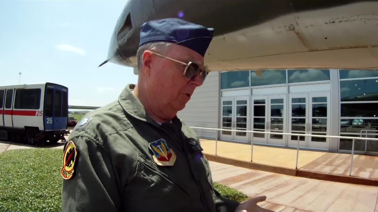 F-105 pilot walkaround