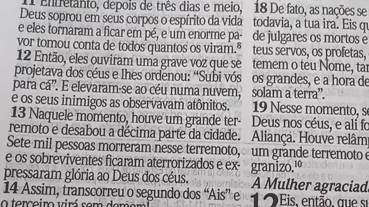 Jesus vem em duas eras esta é da Igreja redimida na cruz a segunda é o nosso corpo celeste rei e sacerdote em mil anos