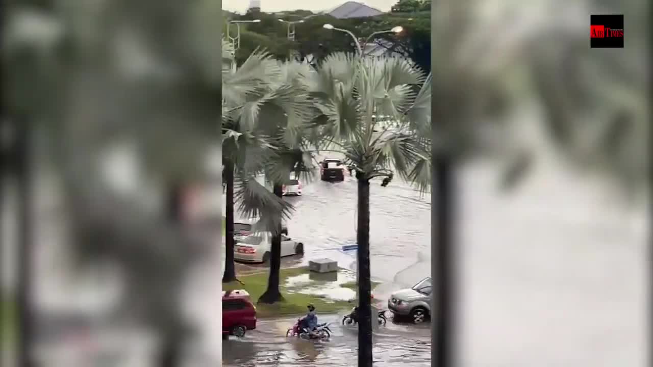 Banjir kilat punca kesesakan lalu lintas