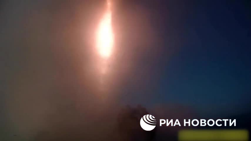 Ukraine War - Russian Defense Ministry publishes footage of the launch of Kalibr cruise missile