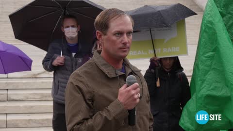 'Like a bomb went off in my head' Pilot's career ends after horrific symptoms following Pfizer shot