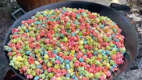 Colored popcorn