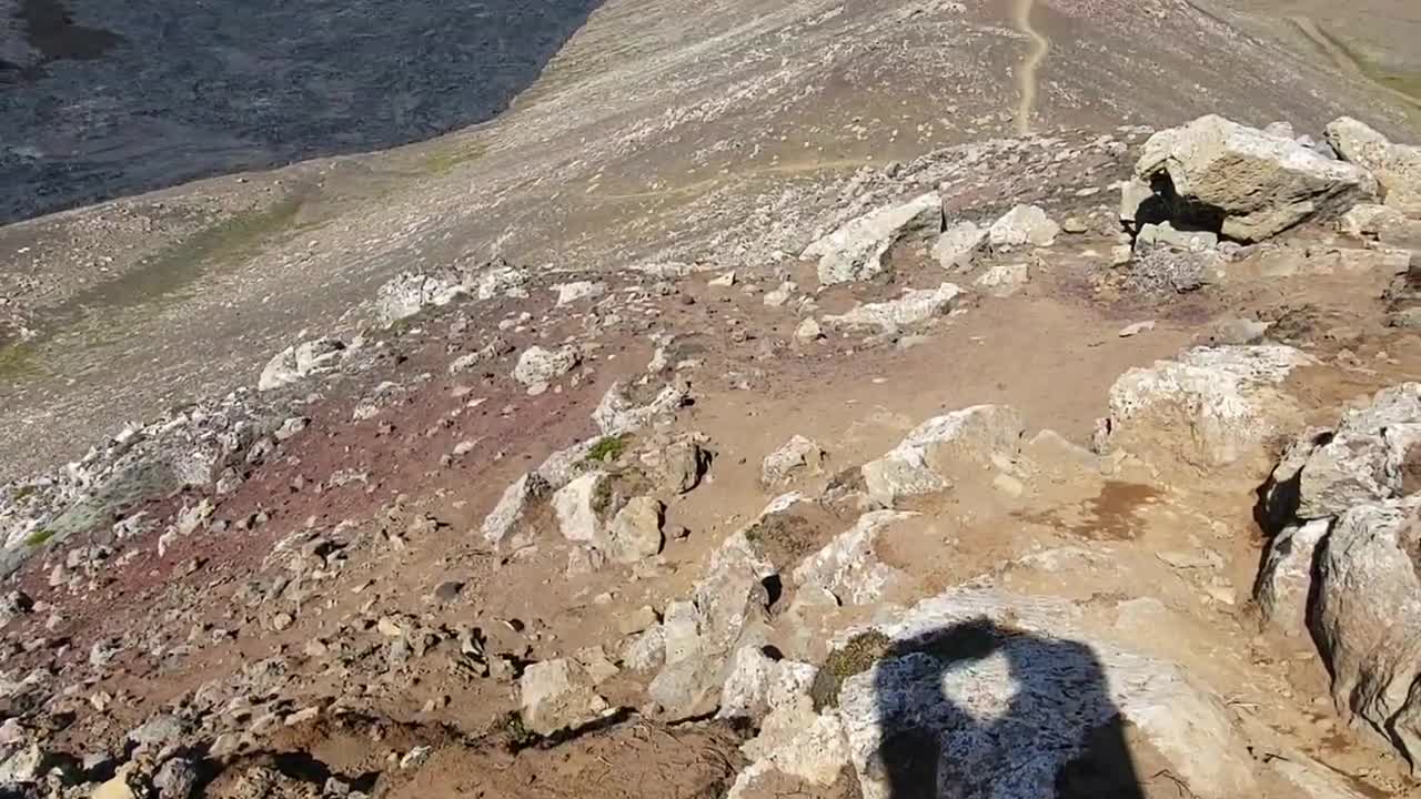 New volcanic eruption in Iceland, it's back!