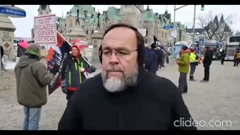 According to independent media sources, the vast majority of Ottawa Police support the convoy