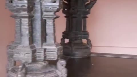 Technical devices in the "temples"
