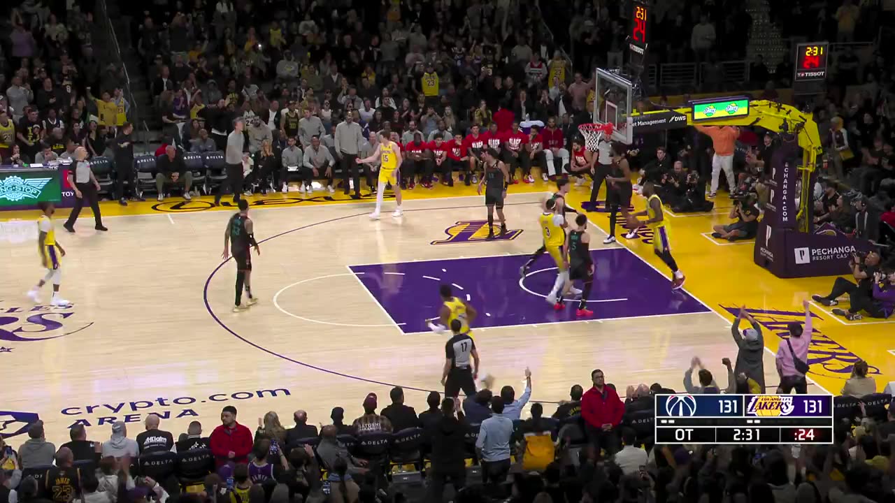 Decisive Dunk by Davis! Lakers ahead thanks to LeBron | Lakers vs. Wizards