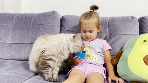 Adorable Baby Girl Saves a Cat From Thirst! (Cutest Ever!!)