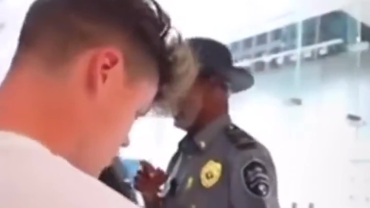 YouTuber Being An Asshole Because His Bodyguard Is There