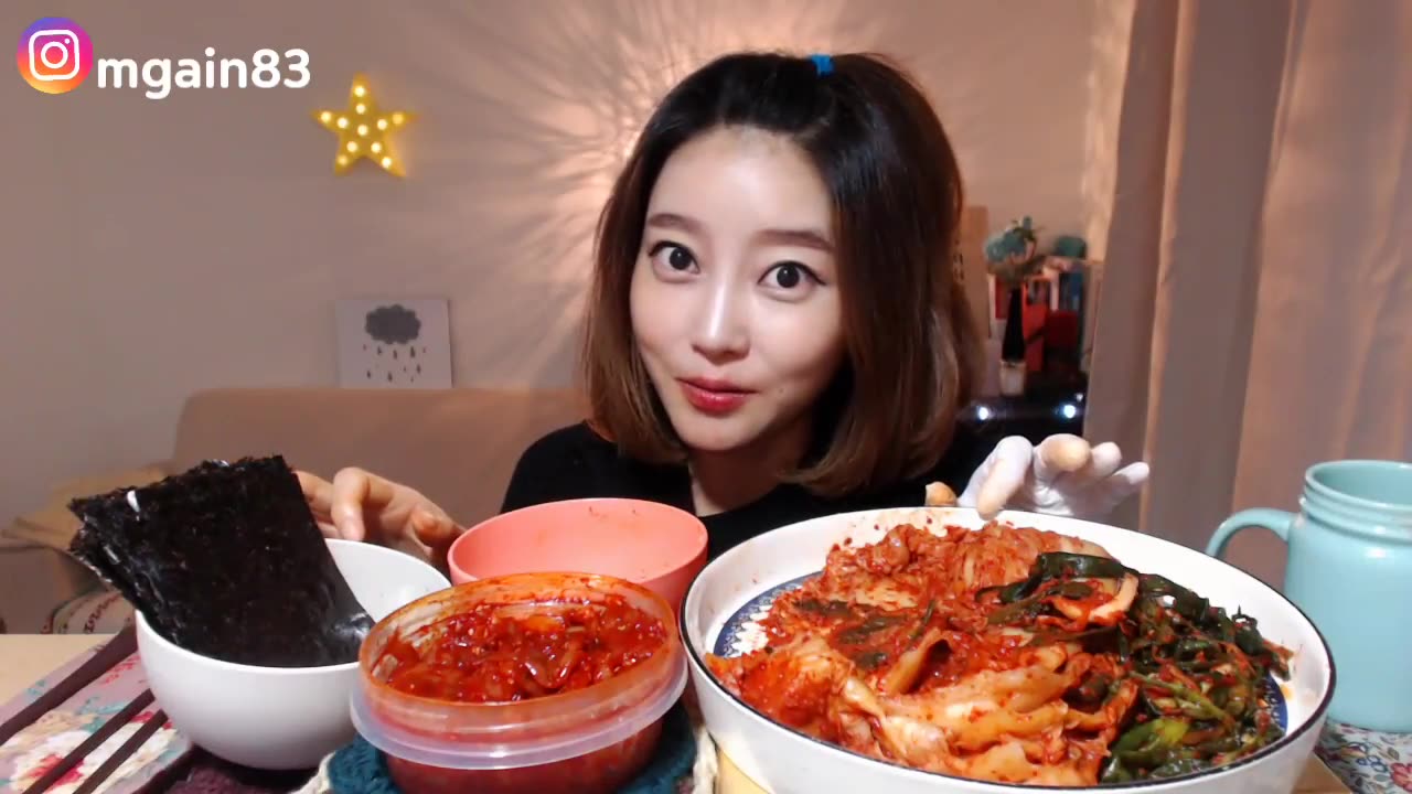 도너츠(도넛) 먹고 느끼해서 급 찍은 김치 파김치 오징어젓갈 리얼사운드먹방 realsound mukbang Kimchi キムチ 泡菜 الكيمتشي eatingsound asmr