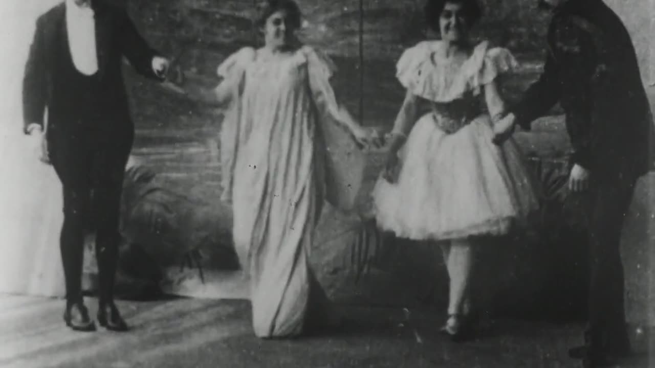 Mephistopheles & The Mystic Swing (1900 Original Black & White Film)