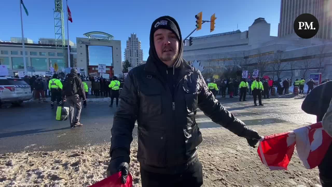 A Freedom Convoy supporter has been urging peace with the counter-protestors