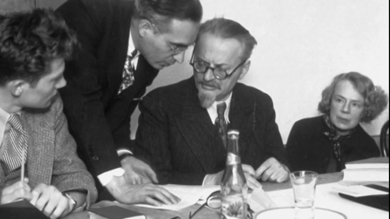 Leo Trotsky