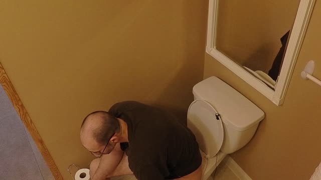 Rockydennis Presents "Taking a Dump : YT" CreepyCam Trial Run