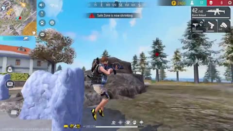 Solo vs squad gameplay