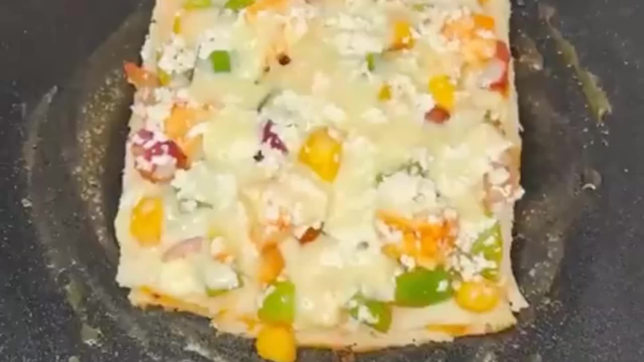 How about "Easy & Delicious Bread Pizza Recipes: A Twist on a Classic Favorite"?