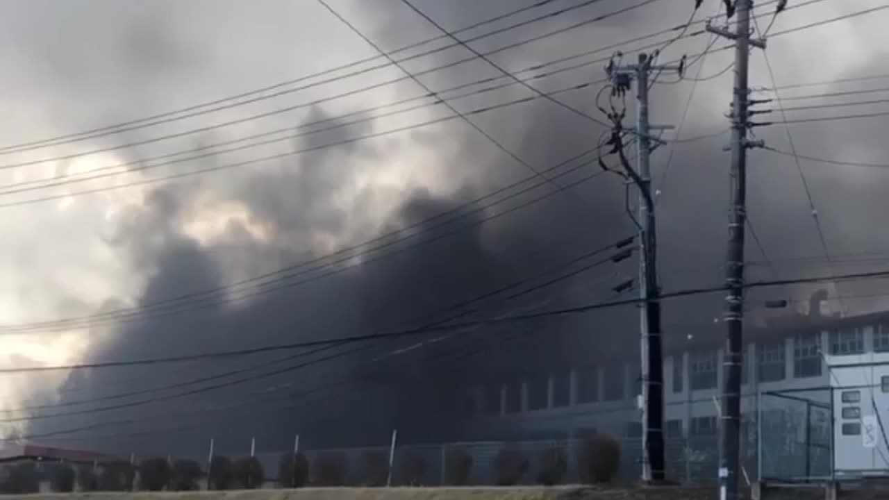 Powerful gas explosion at Fukushima factory