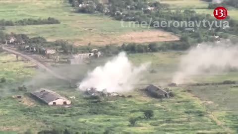 Footage of Ukrainian army attacking Zaporizhzhia with tanks and armored fighting vehicles