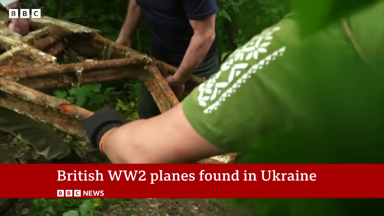 Ukraine finds British WW2 Hurricane planes outside Kyiv - BBC News