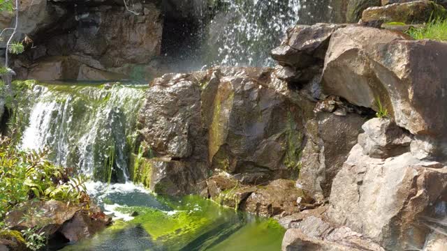 Montreal botanical garden: Waterfall