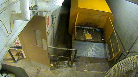 3468CHOBBATrashGateSWCorner_2021-01-05_18h20min01s713ms.mp4