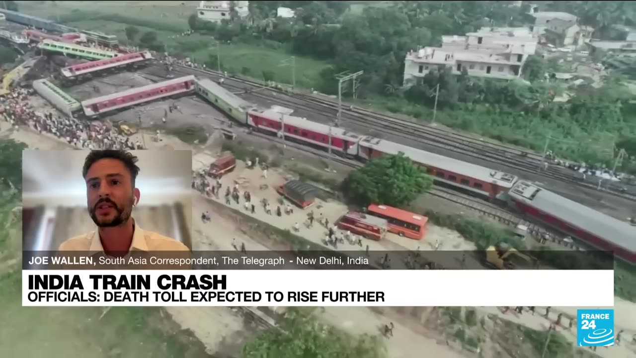 India train crash rescue operation 'on war-footing' scale • FRANCE 24 English 😭😭