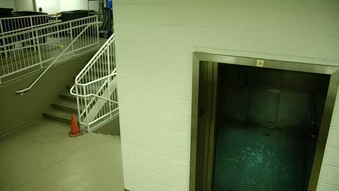 7110CVCULElevator#3Lobby_2021-01-06_16h20min01s530ms.mp4