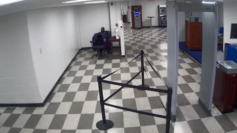 6135RHOBG3G3L8ScreeningArea8_2021-01-06_02h00min01s043ms.mp4