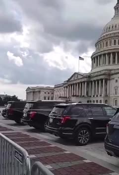 TRUMP AND KENNEDY RELEASED. TRAFFIC ON THE AVENUE. LISTEN!