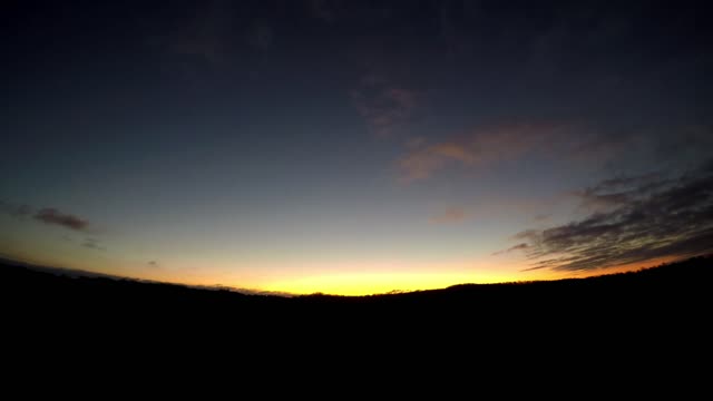 Sun Rise 11 12 22 25f/-4c