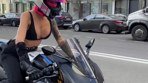 Hot girls Ducati dilevery