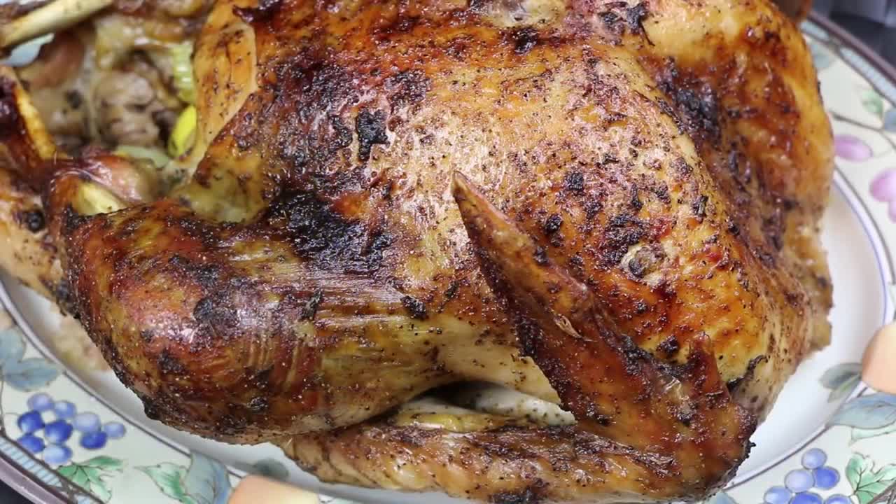 Thanksgiving Turkey Recipe - How to Make a Thanksgiving Turkey