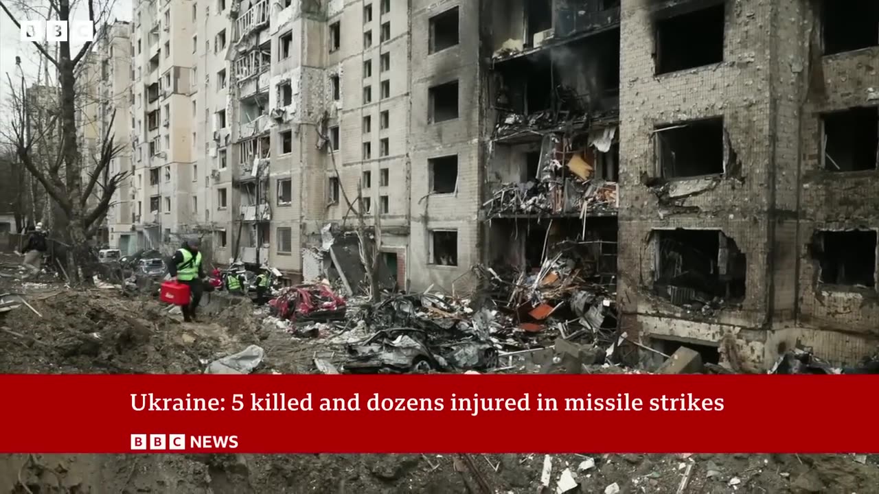 Russian missile strikes kill civilians in Ukrainian cities