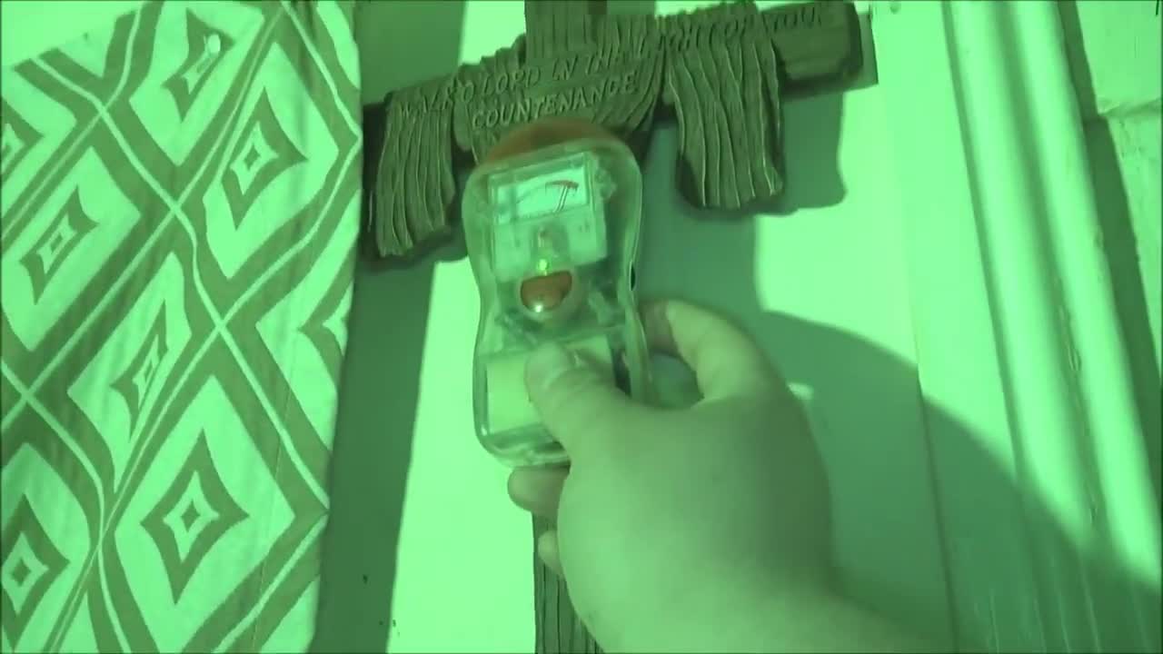 Paranormal Investigators Witness Unexplainable Movements While Exploring House