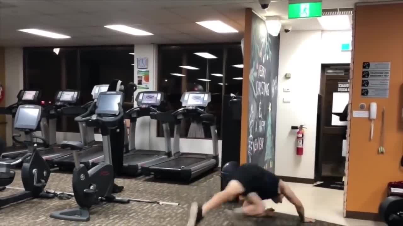 Funny Halloween prank video in the gym