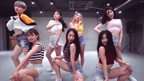 Baby calm down calm down song dance