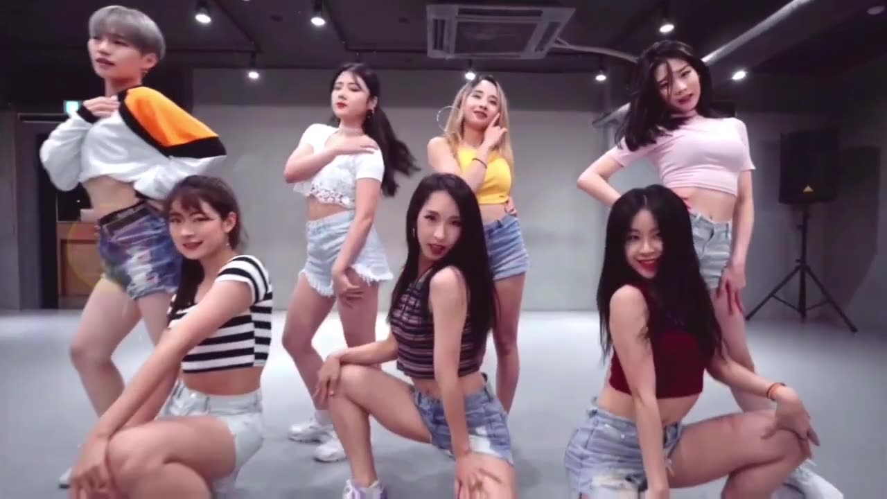 Baby calm down calm down song dance