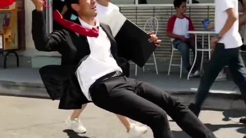 Street Performer Defies the Laws of Physics in this Amazing Performance