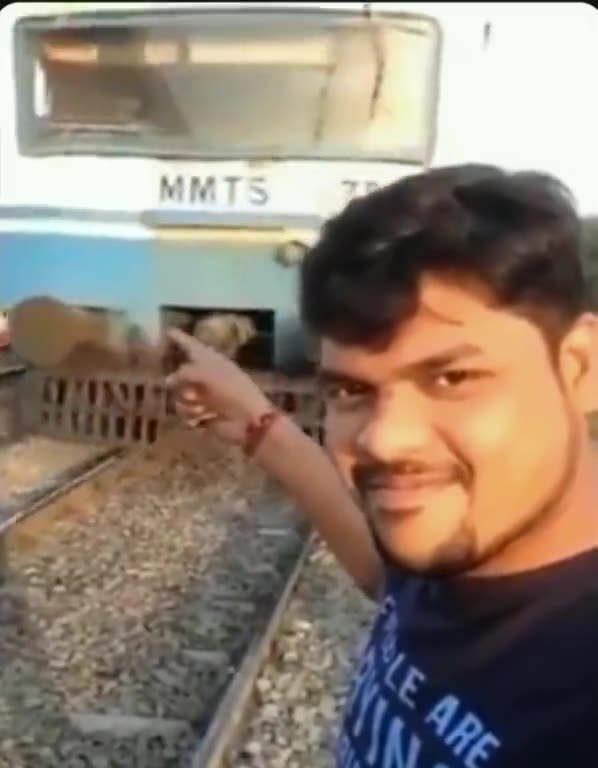 Pedo Pete pointing at Trump Train 🤪😂