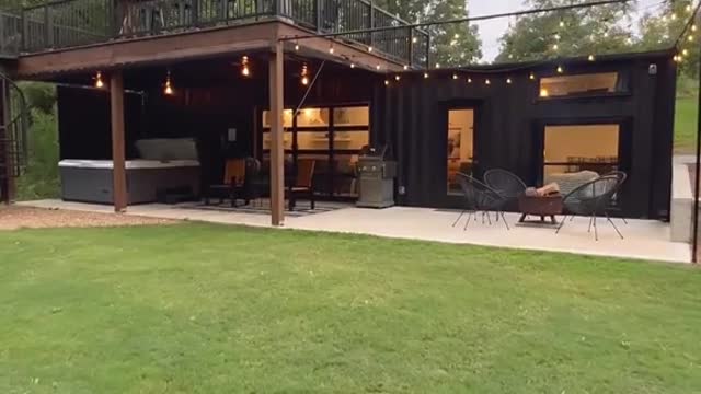 A Modern 40 Foot2Container Home