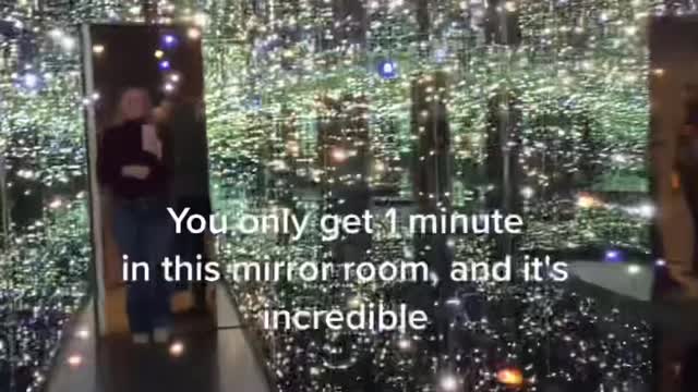 One Minute Inside An Infinity Mirror Room